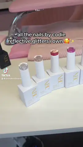 ive had SO much use out of the colours already and its not even december yet🥰 such good value for money  #fyp #christmas #foryou #need #nailsbycodie #nbc #nailtech #hemafree #glitternails #reflectivenails #gelpolish #xmasnails #blackfriday 