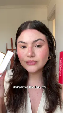 A @andressa carrascoza aproveitou a Sephora Friday e selecionou os batons com no mínimo 20% off para ensinar a melhor forma de aplicar💄❤️✨  #SephoraBrasil #blackfriday #blackfriday2024 #dicasdebeleza  #TikTokBeleza #BeautyTok #ComprinhasNaSephora 