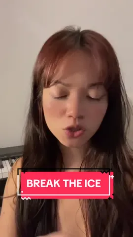 Respondendo a @Bruno Ramon POR FIM! Analisando a produção musical de “Break the Ice” da @Britney Spears é um absurdo!!!  🤍🎧💿💻. AMARAM?#musicapop #britneyspears #blackoutbritneyspears 