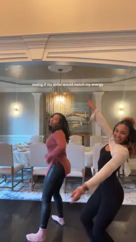 happy thanksgiving from ur favorite sisters 🍁