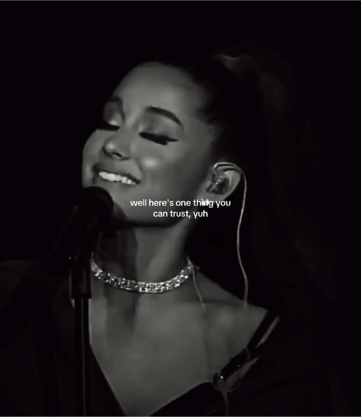 this song healed me | #arianagrande #lyrics #darkaesthetic #getwellsoon #viral #foryou #ariana #arianagrandesongs 