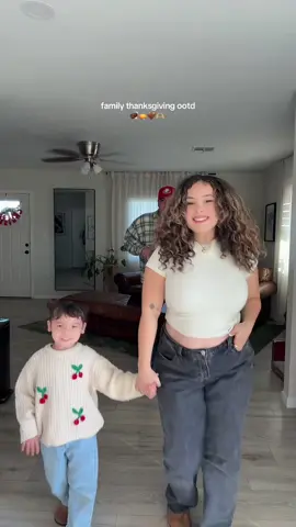 Happy Thanksgiving 🦃🫶🏼 #family #OOTD #fyp #paratiiiiiiiiiiiiiiiiiiiiiiiiiiiiiii #familia #bailando #midsize #babybump #buenasvibras #relatable 