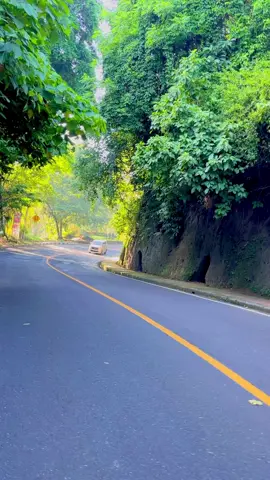 Selamat pagi Klungkung Ada yang sering lewat jalur ini Gaaees😍  #klungkung #klungkungbali #otw #melalidibali #shonjibalitour #bali 