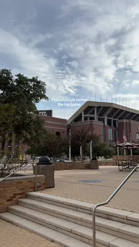 Thanksgiving walk on campus! Tailgating @ Aggie Park for Saturday!!! 🤠 #tamu #aggies #alum #secfootball 