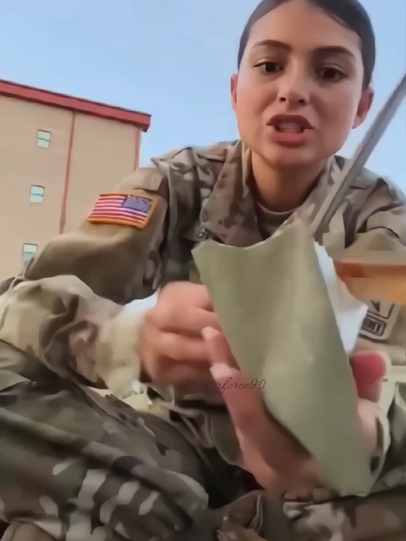 Army Girl Come eat dinner with me Us🇺🇸🍌🍇 #armylife #airforce #aircraft #asmr #pilot #usnavy #military #F16 #F22 #F35 