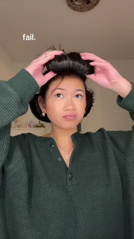 everyone is coming over in 15 minutes am i screwed #blowout #heatlesscurls #thanksgiving #grwm 