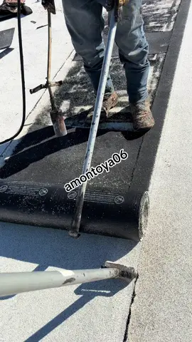 #roofing #constructionworker 