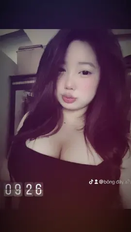 Tình yêu ai bán?