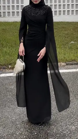 elegance black dress by  @QISZAR              #qiszar #dressraya 