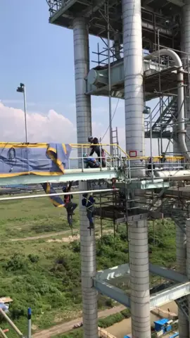 #CapCut Santai Tapi Serius 🤟 #HANGINGSCAFOLDING #scafolder #scaffolding #kuliproyek👷🏼 #safetyfirst 