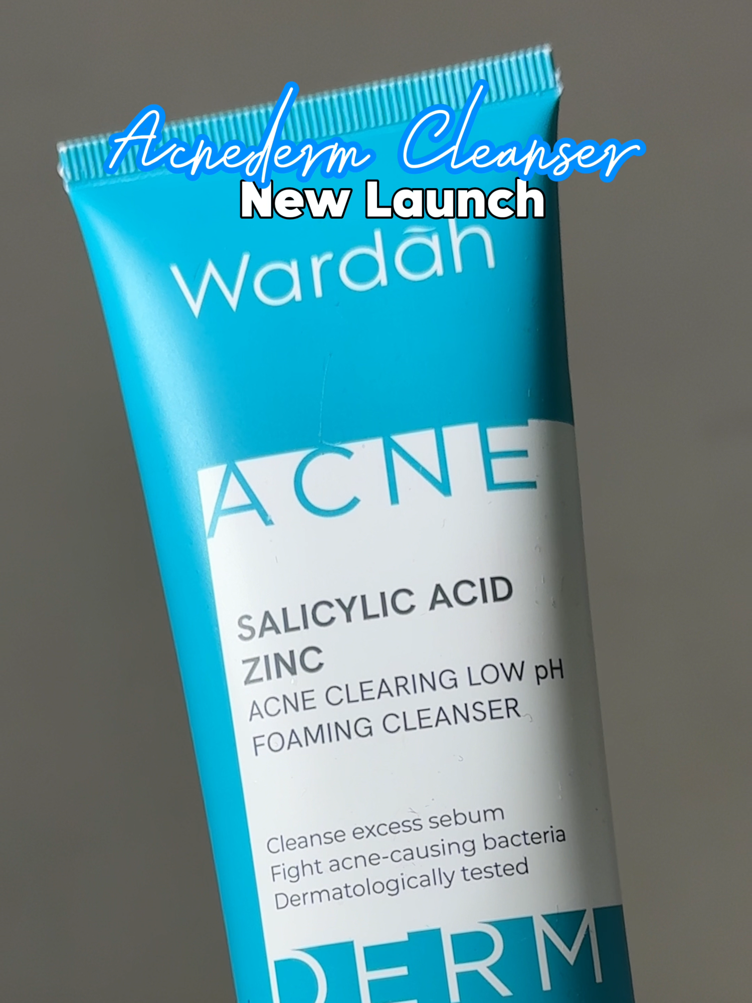 Attention all with acne-prone skin, introducing Wardah's NEW Revamped Acne Derm Cleanser!#wardah #wardaybeauty_my #wardahofficial #halalskincare #halalmakeup #wardahacnederm