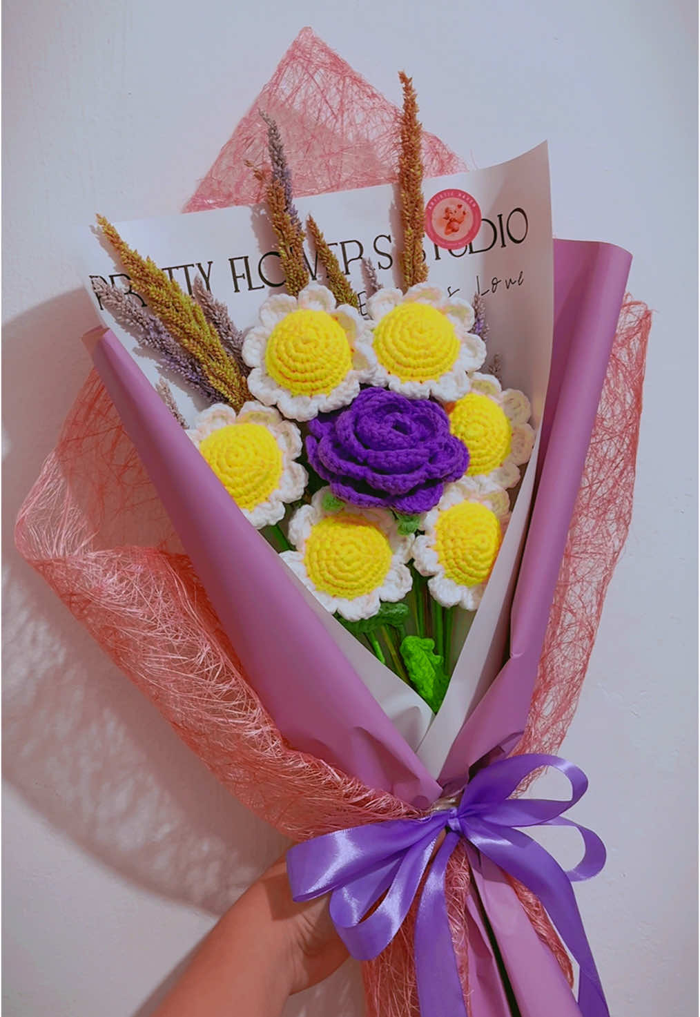 Daisies with a Purple Rose 🌼💜 || #purple #daisy #daisies #blossom #blooms #bouquet #crochetflowers #crochet #flowers #handcrafted #crochetersoftiktok #MadeWithLove #artistichaven 