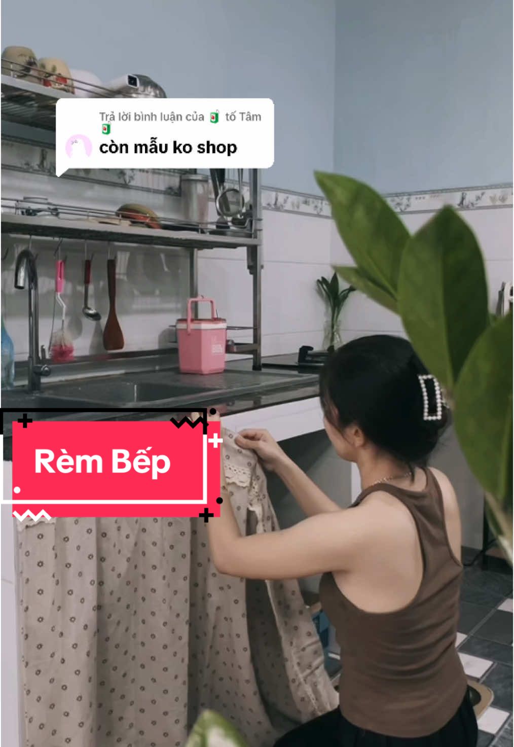 Trả lời @🧃 tố Tâm 🧃 Cũng còn nhiều mẫu đẹp á..Rèm dán bếp tiện lợi dễ dàng lắp đặt #rem #rembep #71bentre_xinchao🌴 #xuhuongtiktok #gocbepxinh 
