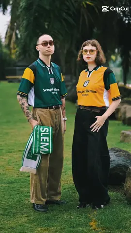 Dalam upaya memperluas daya tarik sepak bola kepada masyarakat, CRSL (brand yang berdiri sejak tahun 2017) resmi mengumumkan kolaborasi dengan PSS Sleman.  Kolaborasi ini menjadi langkah awal untuk mendukung klub lokal dengan menyelaraskan dunia sepak bola dan fashion. Melalui konsep yang mengusung nilai Loyalty, Passion & Fashion. #CRSLxPSS #SepakBolaIndonesia #FashionMeetsFootball #PSSSleman #LoyaltyPassionFashion #DukungKlubLokal #SepakBolaDanFashion #SlemanFans 