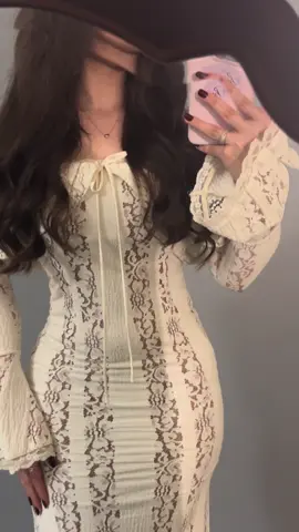 الفستان الخيال 🪽🦢🎀#fyppppppppppppppppppppppp #الشعب_الصيني_ماله_حل😂😂 #فستان ء#فساتين 