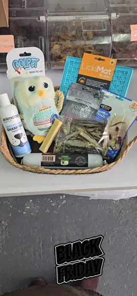 black friday deals in our tiktok shop, go look at the amazing discounts! #blackfriday #tiktokmademebuyit #uk #SmallBusiness #supportsmallbusiness #dogtreats #naturaldogtreats 