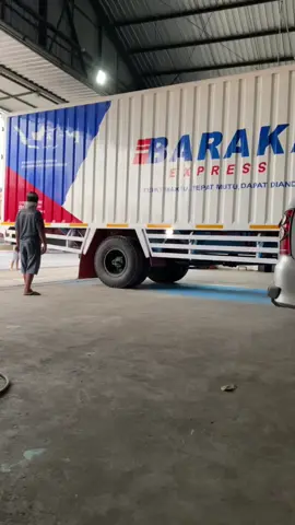 Baraka baros#barakaexpress #pekalongantrending#fypシ゚viral🖤tiktok☆♡🦋myvideo❤️❤️🥰🥰 #trukmaniaindonesia 