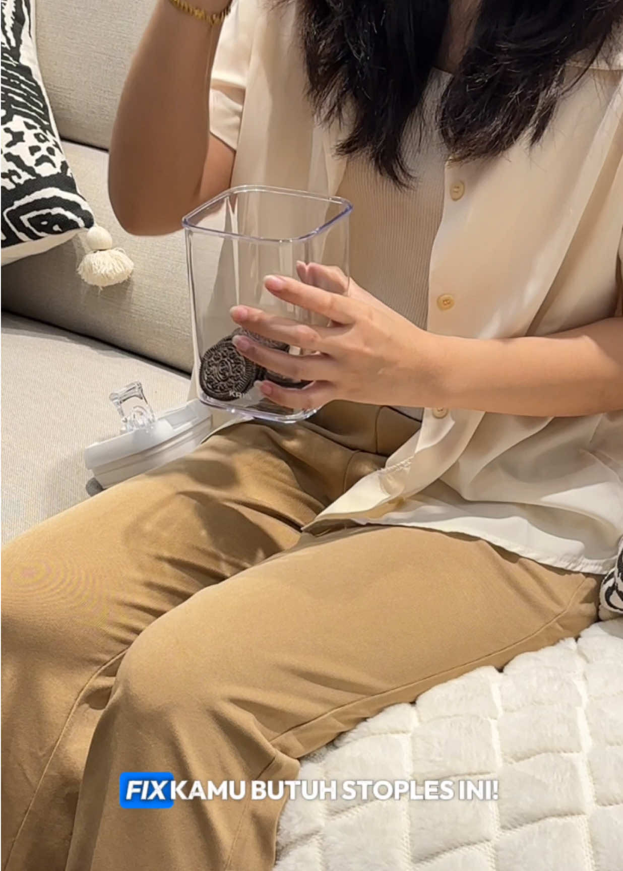Siapa disini yang suka banget nyemil?☝️😆 Wajib banget punya stoples ini supaya camilan kamu rapi dan ga melempem!🤩 Check out di 10518178 dan 314720🧡💙 #ruparupa #ruparupacom #BikinBeres #BelanjaOnline #BeliStoples #WadahStoples #WadahCemilan #StoplesKaca #foryou #fyp 