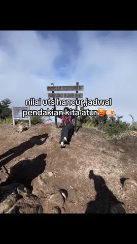 info tektok atap jabar rek?🤔#chameleon #pendaki #hikingtiktok #fyp 