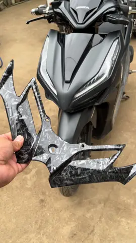 Dagdag gastos pero dagdag angas 🔥😎 #winglet #hondaclickwinglet #motorcyclewinglet #motoraccessories #universal 