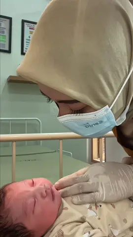 ga ada yang lebih indah selain ibu melahirkan dengan lancar, sehat dan bahagia 🥺❤️