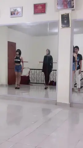 post ulang #model #dance #foryoupage #fyppppppp #batam #batamtiktok 