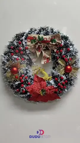 Dê uma olhada em Guirlanda Natalina Festão Porta Natal Verde Nevada Decorada Enfeite Natal Papai Noel Guirlanda Natal por R$24,60 - R$72,90. Compre na