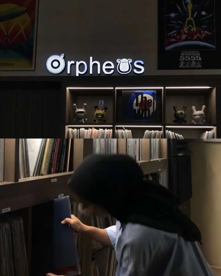 📍 Orpheus Listening Bar & Coffee #surabaya #exploresurabaya #fyp #orpheus #orpheuslisteningbarandcoffee #vinylsurabaya 