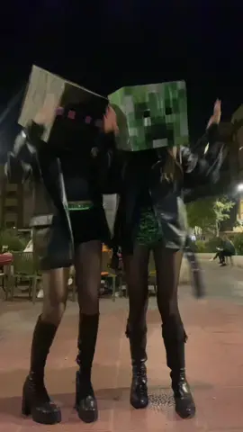 nosotras jugabamos modo creativo #disfraces #Minecraft 