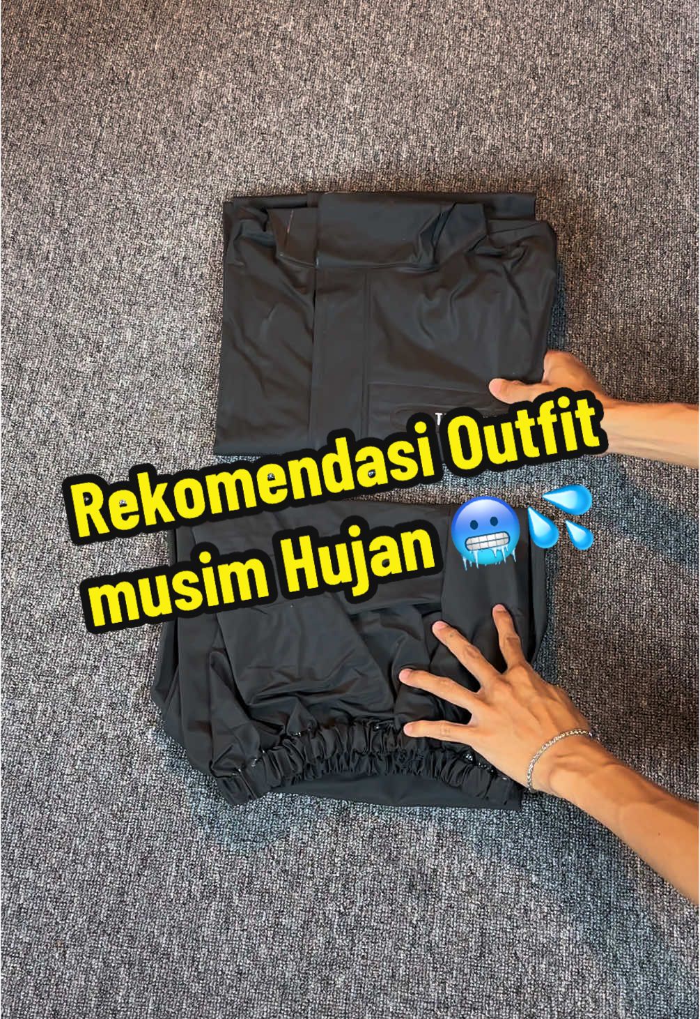 Rekomendasi outfit musim hujan well @Tiger Head Official #megaguncang1212 #jashujan #jashujanpria #jashujandewasa 