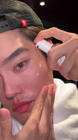 In Korea, the hot girlies and looksmaxxing bros are secretly doing this at home using Mixsoon Bean  Essence 👀🇰🇷 .  #koreanskincare #beanessence #snailmucin #mixsoon #mixsoonpartner