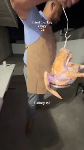 Happy Thanksgiving 🦃🍽  😗 @ chef  #thanksgiving #friedturkey #turkey 