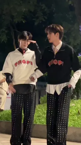 เฮียป๋อกับน้องตี๋ตี๋☺️ #porsupakarn #twnpich #ป๋อตี๋ตี๋ #porteetee #TROFICircusParadexตี๋ตี๋ป๋อ #dmdgen4 