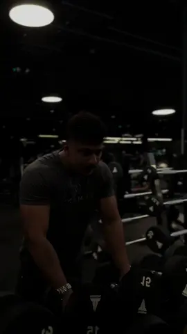 Growth begins where comfort ends!  #gym #GymLife #fitnessjourney #fitfam #SelfImprovement #GymTok #gymmotivation #gymrat #GymLife #gymshark #motivation #gymedit #fyp #for #you #page #fyppp #foryouu #relatable #quotestory #edits #edit #makethisviral #viral_video #viralvideos #views # #winterarc #gymking 
