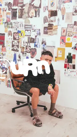 Rhude is more than just a brand—it’s a story of heritage, ambition, and style. 🇵🇭🖤 Founded by Rhuigi Villaseñor, who moved to the U.S. from the Philippines at just 11 years old, Rhude blends luxury with streetwear, telling a story through every piece. From their signature traxedo pants to collaborations with Lamborghini and McLaren, Rhude continues to break boundaries. What’s your favorite Rhude piece? Drop a comment! 👇 #Rhude #Rhuigi #StreetwearLuxury #PhilippinesPride #FashionIcons #TimelessStyle #RunwayLooks #StreetwearCulture #Menswear #BoldFashion