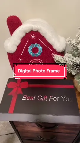 Make gifting easy this Christmas! #digitalphotoframe #digitalpictureframe #christmasgiftideas #bestchristmasgifts #tiktokshopblackfriday #tiktokshopcybermonday #tiktokshopholidayhaul #CapCut 