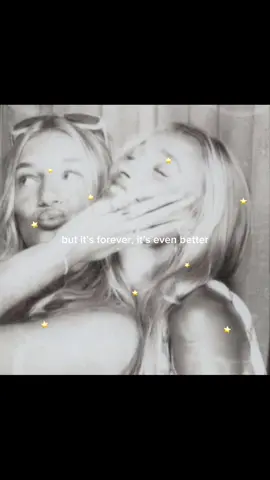 💌from me to my best friend! #birdsofafeather #billieeilish #bestfriend #childhoodbestfriend #bestie #fyp #targeting #trend #viral #blowup #reletable