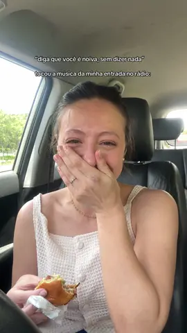 No estacionamento com a boca cheia de McDonalds sabe 🥲 #noiva2025 #weddingtiktok #fyp #casamento2025 #viral #noivaautêntica 
