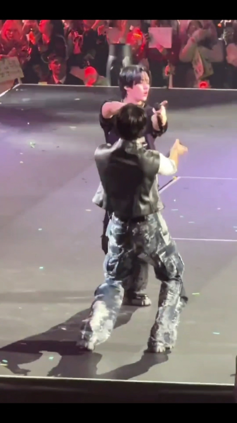 Domino Minsung #leeknow #hanjisung #minsung #straykids #skz 