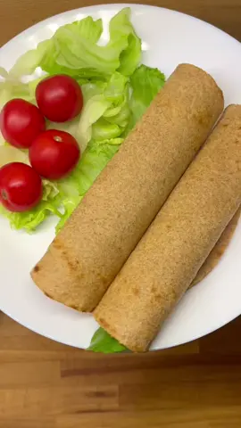 بناءا على طلبكوا عملتلكوا تورتيا القمح الكامل بكل سهولة 😍♥️ واحلى طعم و طراوة مفيش بعد كده 👌🏽🤤 #tortilla #tortillas #تورتيلا #خبز #baking #bake #bread ‎#لازم_تجربوها #easytomake #cookinavideos #وصفات_سهله #سهله_وسريعه #سريعةالتحضير #اكسبلورexplore #cookbook #cookbooks #food #cook #foodblog #foodblogger #EasyRecipes #viral #fyp #fypシ #tiktokfood #fypdong #الشعب_الصيني_ماله_حل😂😂 #tiktokcookbook #instafood #instarecipe #trend