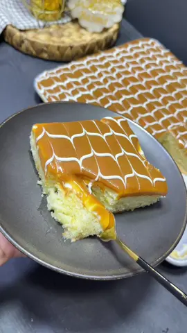 القشطوطه كما يجب ان تكون😍😋#الشعب_الصيني_ماله_حل😂😂 #الانتشار_السريع #حلويات_سهلة_وسريعة #قشطوطه #تريند #تريلتشا #الص #كيك 