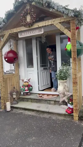 Funny game did you spot us?  #viral #amsr #couples #funny #mumsoftiktok 