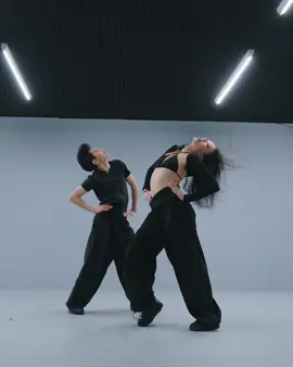 The most fun @Nevin Cheung @Ventures Studio London  We are reteaching this wednesday at ventures studios london peeps come dance with the siblings 😎✨ #dancechallenge #dancer #dance #danceclass #london #dancelondon #telephone #telephonechallenge #ladygaga #beyonce 