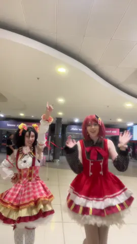 nico maki!!!!!!🫶 @Lyric (@Distortion_cosplay)🌀 #lovelive #makinishikino #makinishikinocosplay #nicoyazawa #nicoyazawacosplay #nicomaki #西木野真姫 #矢澤にこ #lovelivecosplay #ラブライブコスプレ #西木野真姫コスプレ #矢澤にこコスプレ #ラブライブ 