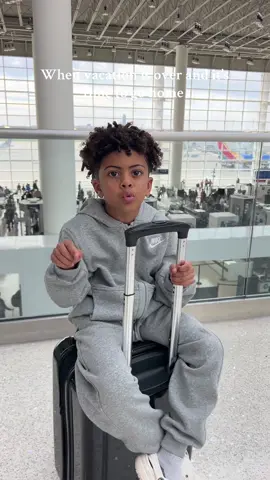 But I like my suitcase 🥴🤣🤣 #family #trending #trendingvideo #fyp #kidsoftiktok 