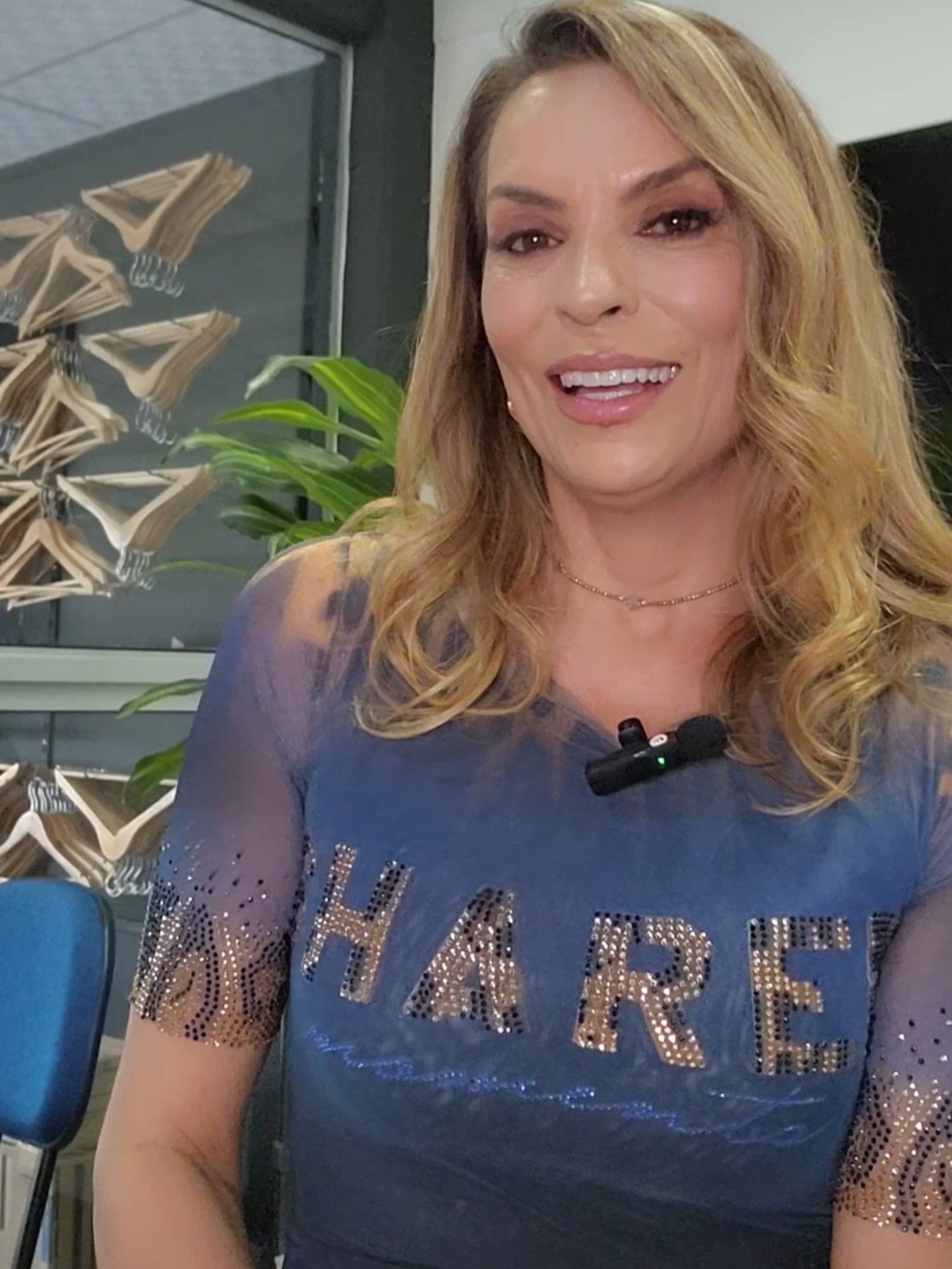 Aparelho de jantar em porcelana Tramontina, com 20 peças e aba larga. De R$412,50 por apenas R$199,99! 😍🧡 Promoção válida só até 01/12! Não perca esta chance de renovar suas refeições com estilo! Referência: 84035 🛒 Corra e garanta o seu! #promoção #blackfriday #blacknovember #jogojantar #jantar #organização #cozinha #cozinhaorganizada