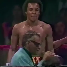 Roberto Duran vs. Sugar Ray Leonard II - Enjoy 💎  Roberto Duran vs. Sugar Ray Leonard (2nd meeting) TKO at 2:44 in round 8 of 15 November 25, 1980 Superdome, New Orleans, Louisiana, USA WBC Welterweight Championship (1st defense by Duran) #box #boxe #boxeo #бокс #boxing #boxinglife #boxinglifestyle #boxingworld #boxingworkout #boxinggloves #boxinggym #boxingtraining #robertoduran #handsofstone #manosdepiedra #sugarrayleonard #sugarray #raycharles #vintage #throwback #highlights #UFC #mma #sport #sports #History 