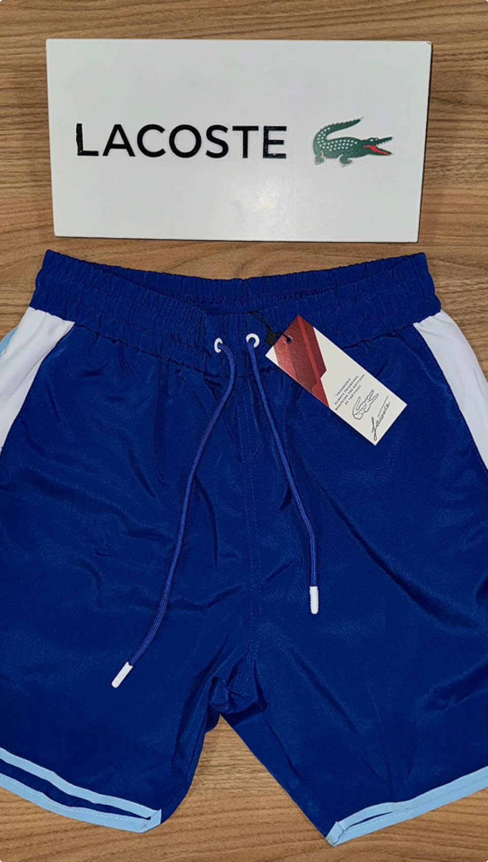 CHEGOU NOVIDADE BERMUDA TACTEL COM ELASTANO LACOSTE Bermuda com bolso e ponteira no cordão VÍDEO MOSTRA OS DETALHES M G GG G1 R$ 100,00 MODELO DE SITE