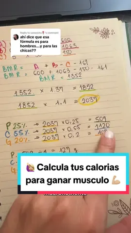 Replying to @vanessita🌷 🎯 ¿Quieres ganar masa muscular pero no sabes cuántas calorías necesitas? Aquí te explico con un ejemplo práctico y fácil de aplicar. Guárdalo, porque este cálculo es clave. 1️⃣ Calculemos las calorías en reposo (BMR): Usamos la fórmula de Mifflin-St Jeor: 👉 (10 x tu peso) + (6.25 x tu altura) - (5 x tu edad) - 161. 📌 Ejemplo: Si pesas 60 kg, mides 170 cm y tienes 30 años: (10 x 60) + (6.25 x 170) - (5 x 30) - 161 = 1,352 calorías. 2️⃣ Multiplica por el nivel de actividad física: Supongamos que haces ejercicio ligero (1-3 días por semana). Para simplificar, usamos 1.37 como factor de actividad: 👉 1,352 x 1.37 = 1,852 calorías. Este es el total que necesitas para mantener tu peso. 3️⃣ Súmale un 10% para ganar masa muscular: 👉 1,852 x 1.1 = 2,037 calorías. 4️⃣ Divide esas calorías en macronutrientes: Proteínas (25%): (2,037 x 0.25) ÷ 4 = 127g. Carbohidratos (55%): (2,037 x 0.55) ÷ 4 = 280g. Grasas (20%): (2,037 x 0.20) ÷ 9 = 45g. 5️⃣ Convierte los números en alimentos: ✅ Ejemplo de distribución diaria: 🍳 Desayuno: Avena, huevos y fruta 🍗 Almuerzo: Pollo, arroz y aguacate 🥑 Cena: Proteína en polvo, vegetales y algo de mantequilla de maní. 🎥 ¡Y listo! Ahora tienes tus calorías y macros adaptados para ganar músculo de forma efectiva. Dale like, guarda este video y compártelo si te sirvió. 💬 ¿Quieres más ejemplos o ayuda con tus macros? Escríbeme en los comentarios. #Calorías #Macronutrientes #AumentoDeMasaMuscular #MifflinStJeor #Nutrición #FitnessTips #GananciaMuscular #MacrosExplicados #CálculoDeMacros #ComidaSaludable