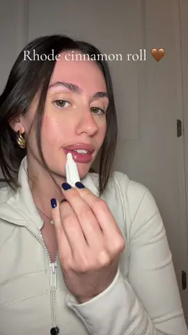 Rhode cinnamon roll !!!!!! 🤎🤎 #rhode #lipcombo #rhodepeptideliptreatment @Hailey Bieber 